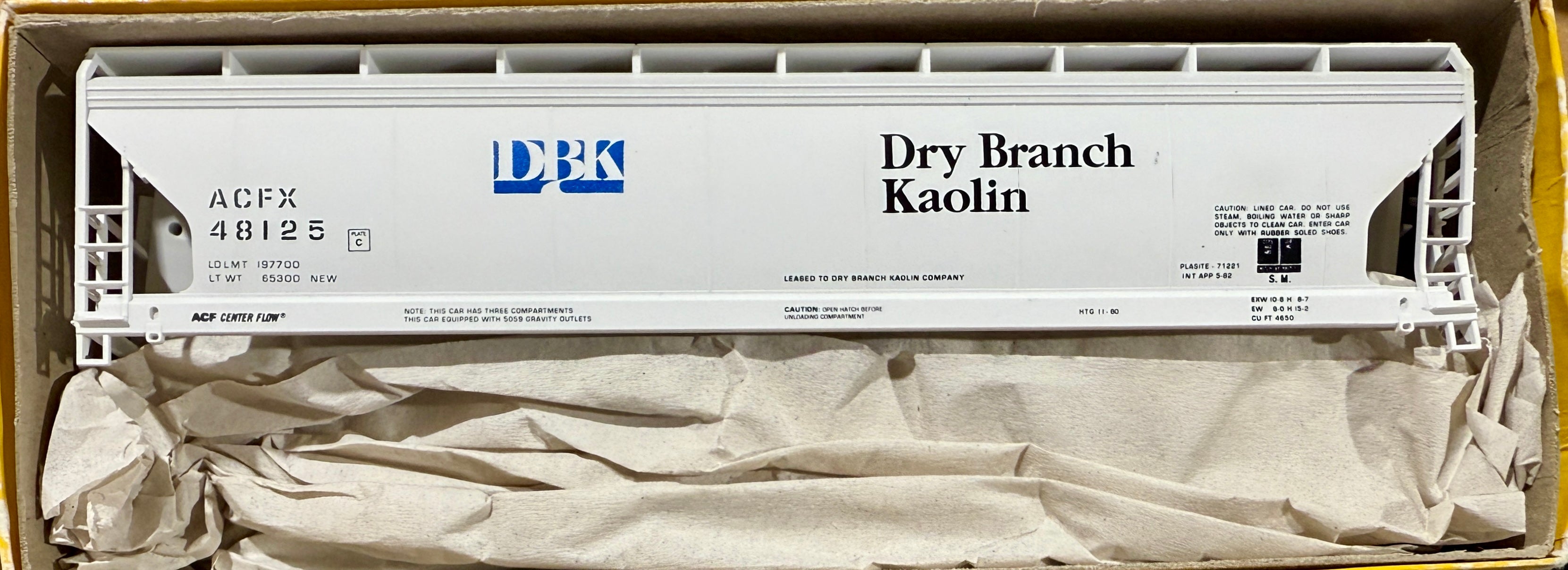 Pay Complete Hopper ACCURAIL ACF 3-BAY COVERED HOPPER - DRY BRANCH KAOLIN – Makin' Tracks