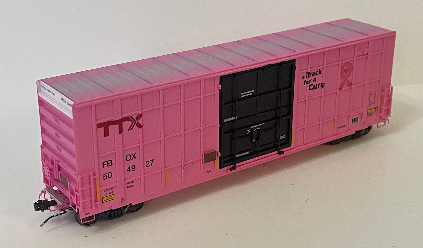 AURORA MINIATURES GUNDERSON 6276 CF PLATE F FBOX 504927 "ON TRACK FOR A CURE" BOXCAR