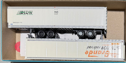 ATHEARN BLUE BOX 45' PIGGY BACK TRAILERS CUSTOM PAINTED AND DECALED - RIO GRANDE/MINNESOTA DAKOTA & WESTERN