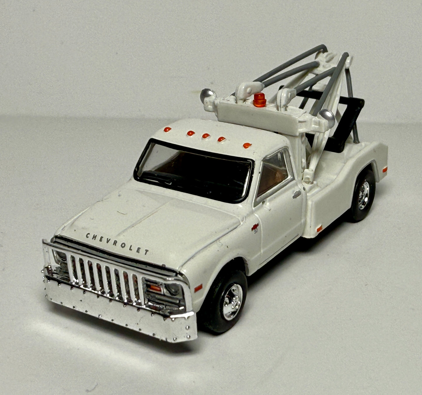 BREKINA GMC SIERRA TOW TRUCK  - WHITE
