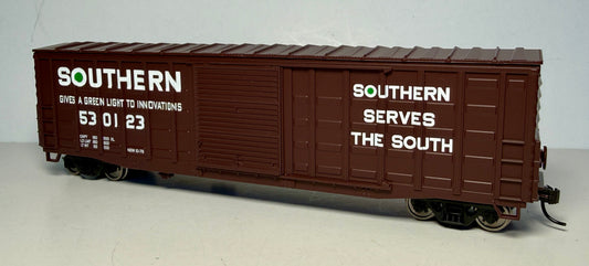 WALTHERS MAINLINE 50' WAFFLE SIDE BOXCAR - SOUTHERN