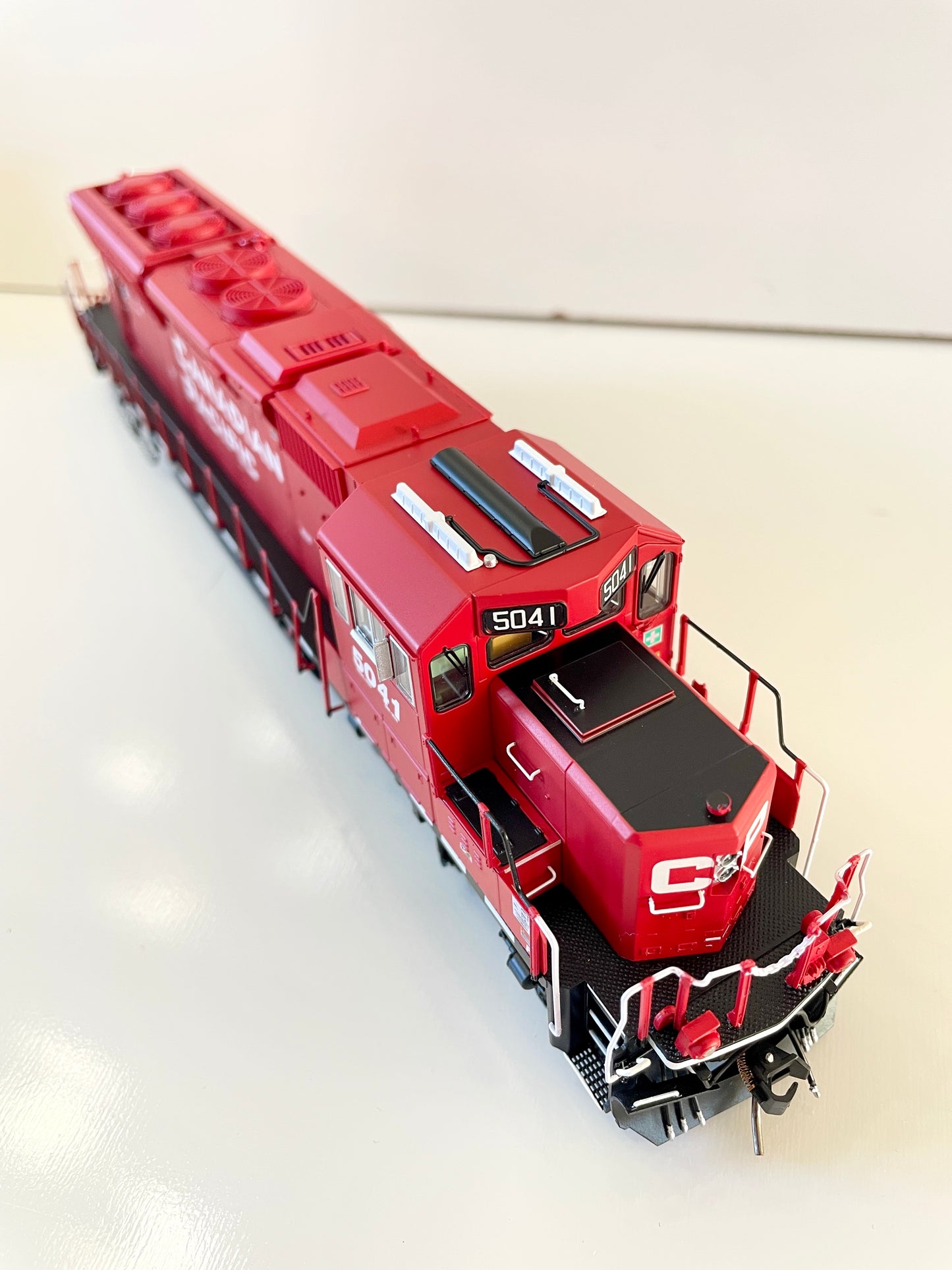 BOWSER SD30ECO DCC/SOUND - CP RAIL