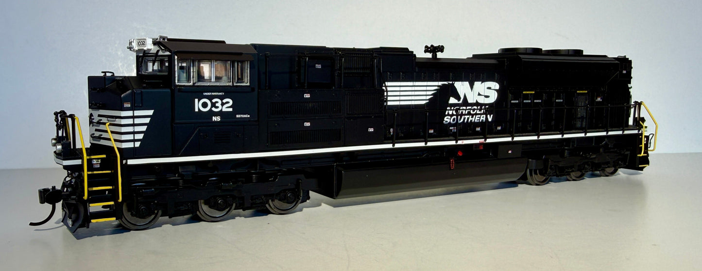 BROADWAY LIMITED SD70ACE DCC/SOUND - NORFOLK SOUTHERN