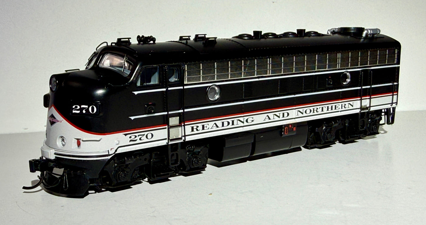 BROADWAY LIMITED STEALTH F9A DC SILENT - READING & NORTHERN 270