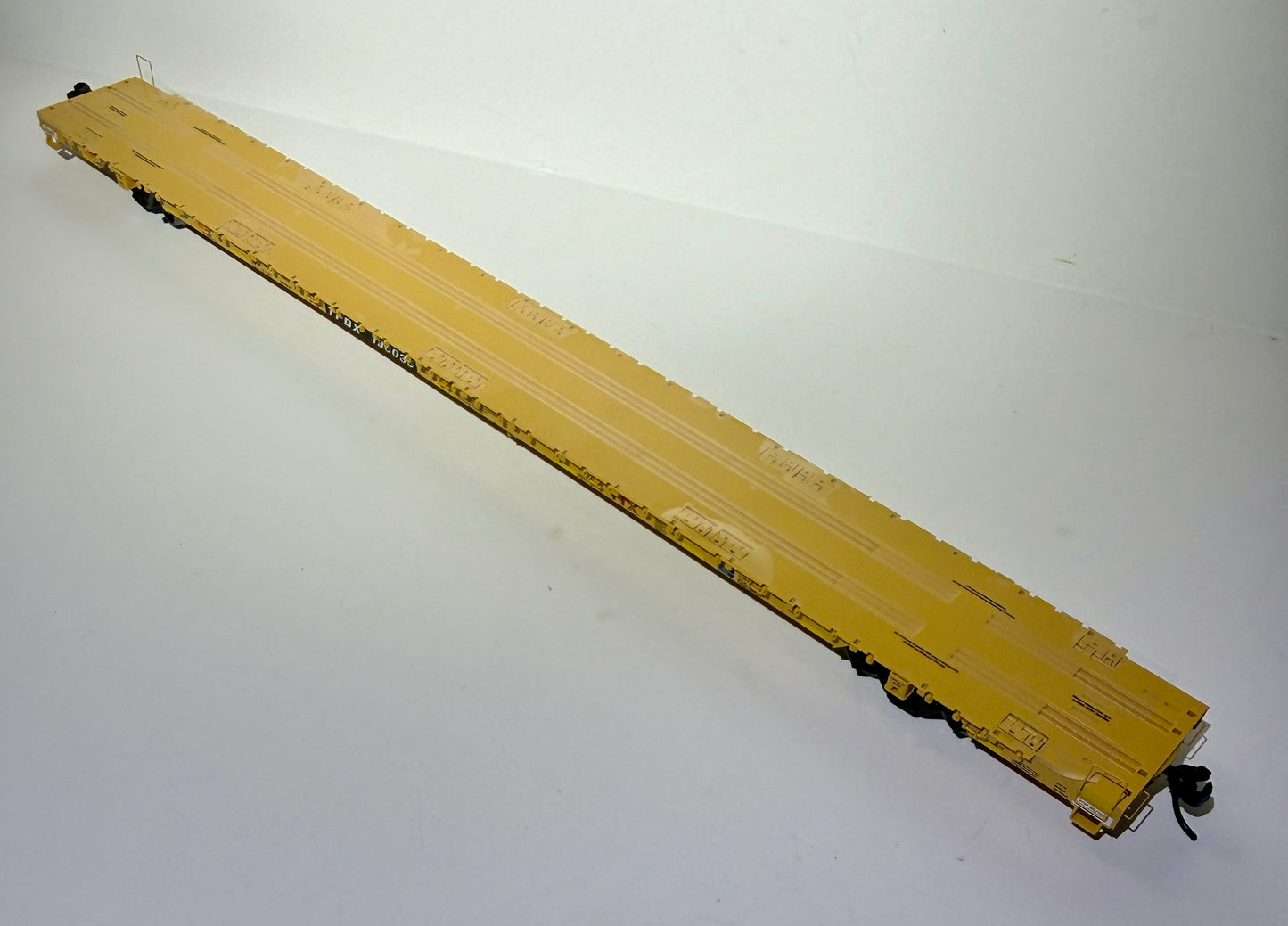 WALTHERS PROTO 89' GREENBRIER TTX 110 TON FLAT CARS - DODX "MILITARY USE ONLY"