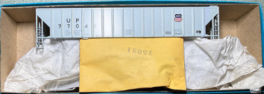 ATHEARN BLUE BOX PS COVERED HOPPER KIT - UNOIN PACIFC  WITH UP HERALD  #77041