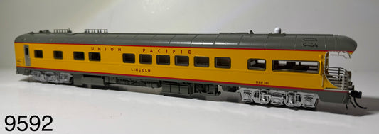 BROADWAY LIMITED UNION PACIFIC BUSINESS CAR  #101 "LINCOLN" WITH BIG BOY 4041 DRUMHEAD ON REAR