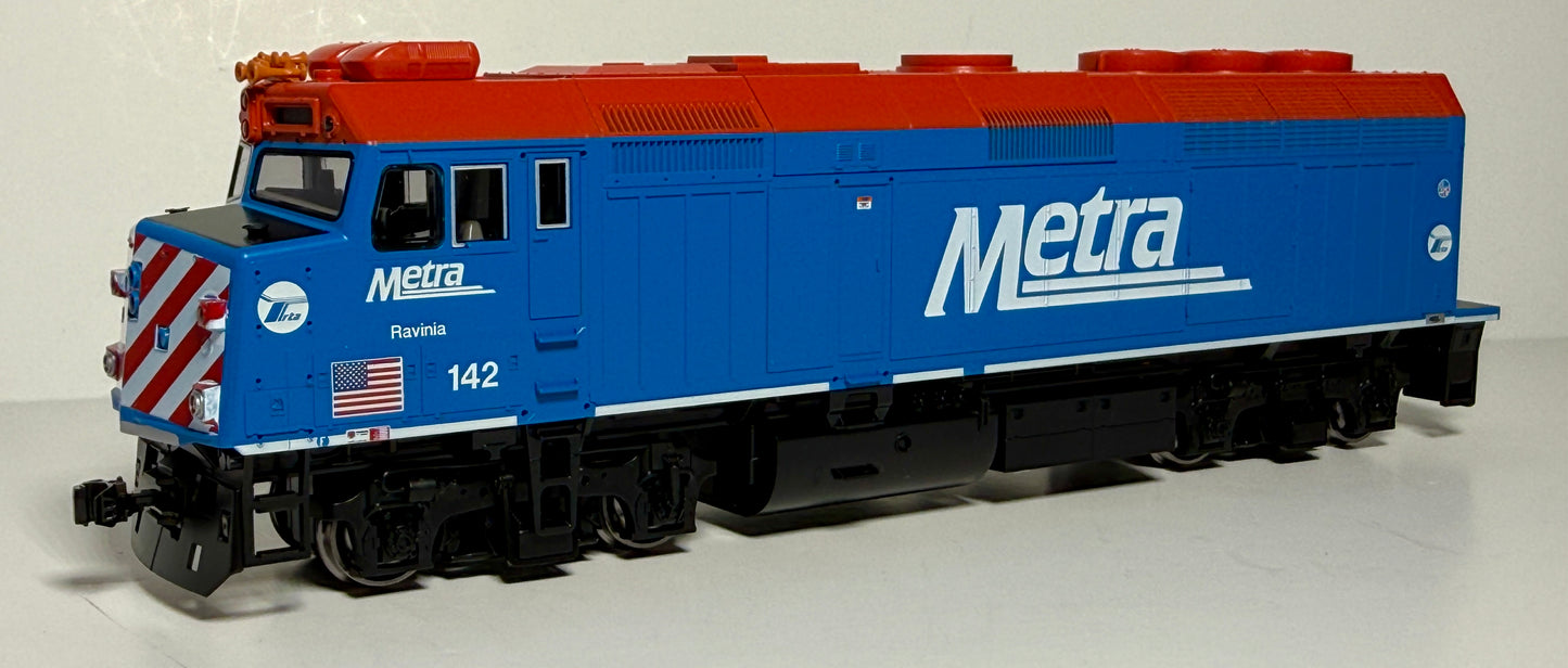 KATO EMD F40PH  W/ DITCH LIGHTS - METRA #142 "RAVINIA" (STANDARD PAINT SCHEME)
