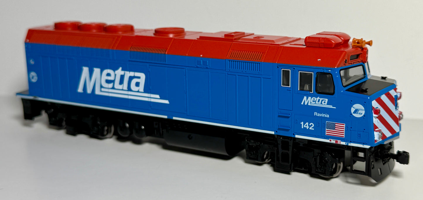 KATO EMD F40PH  W/ DITCH LIGHTS - METRA #142 "RAVINIA" (STANDARD PAINT SCHEME)