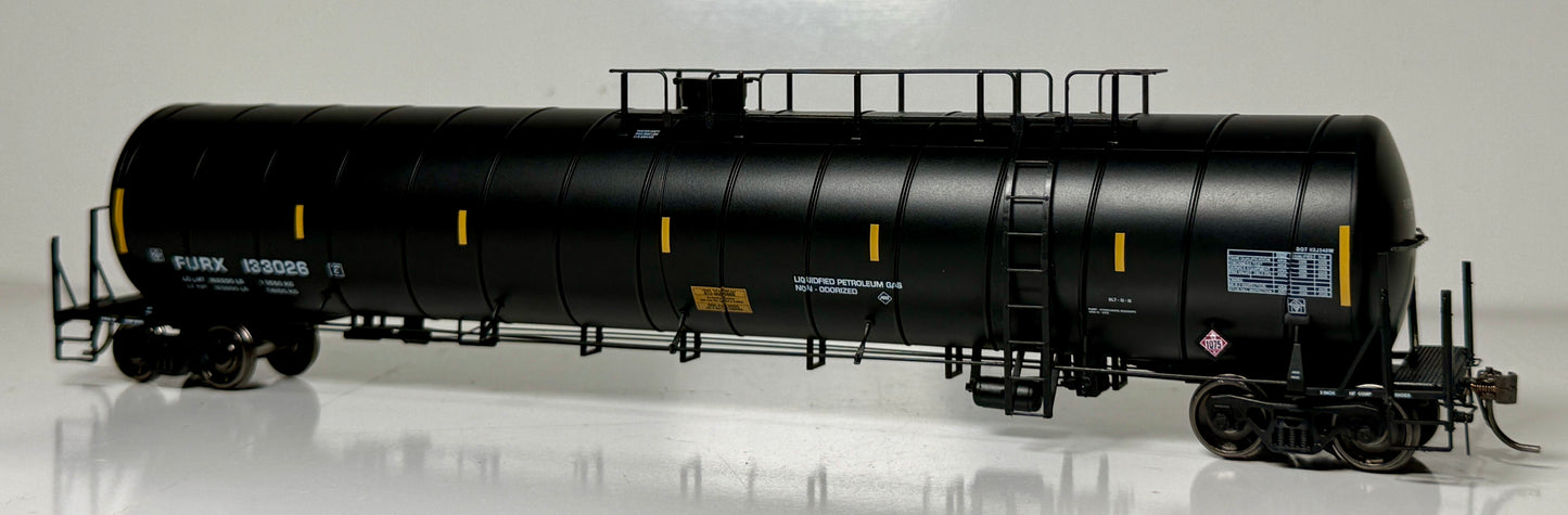 ROKA PROTOTYPE MODEL DOT-112 ARI SPIRAL TANK CAR - FURX  (BUTANE UN1075 PLACARD)