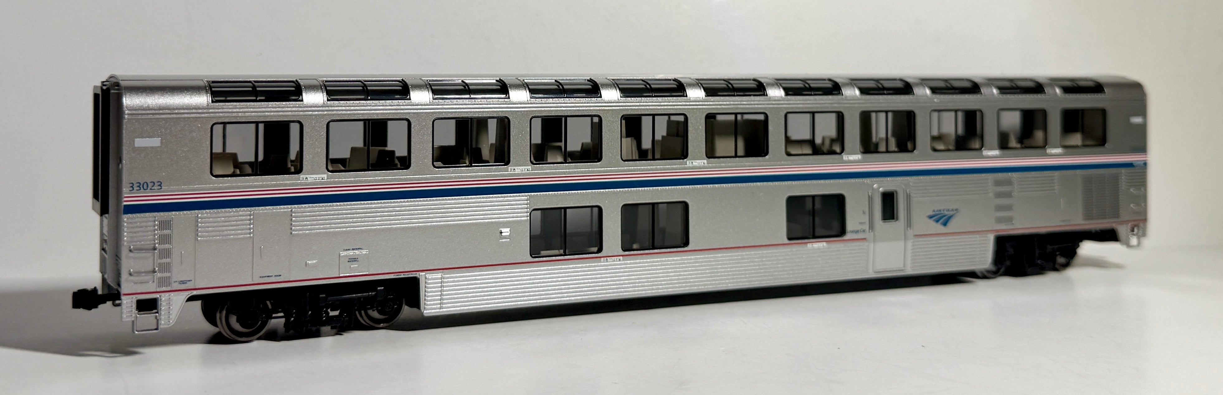 KATO AMTRAK SUPERLINER LOUNGE PHASE VI – Makin' Tracks