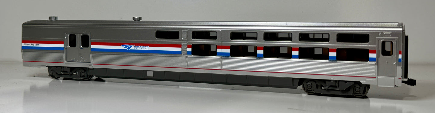 KATO AMTRAK VIEWLINER BAGGAGE-DORM (LIGHTED)