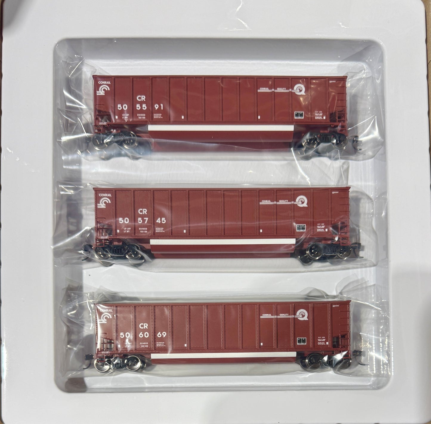 WALTHERS MAINLINE BETHGON COAL HOPPER 3 CAR SET - CONRAIL
