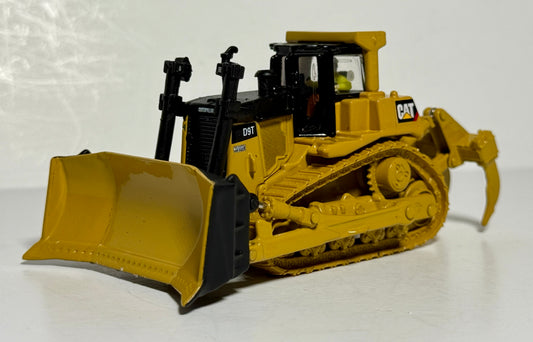DIECAST MASTERS CATERPILLAR D9T TRACK TYPE TRACTOR