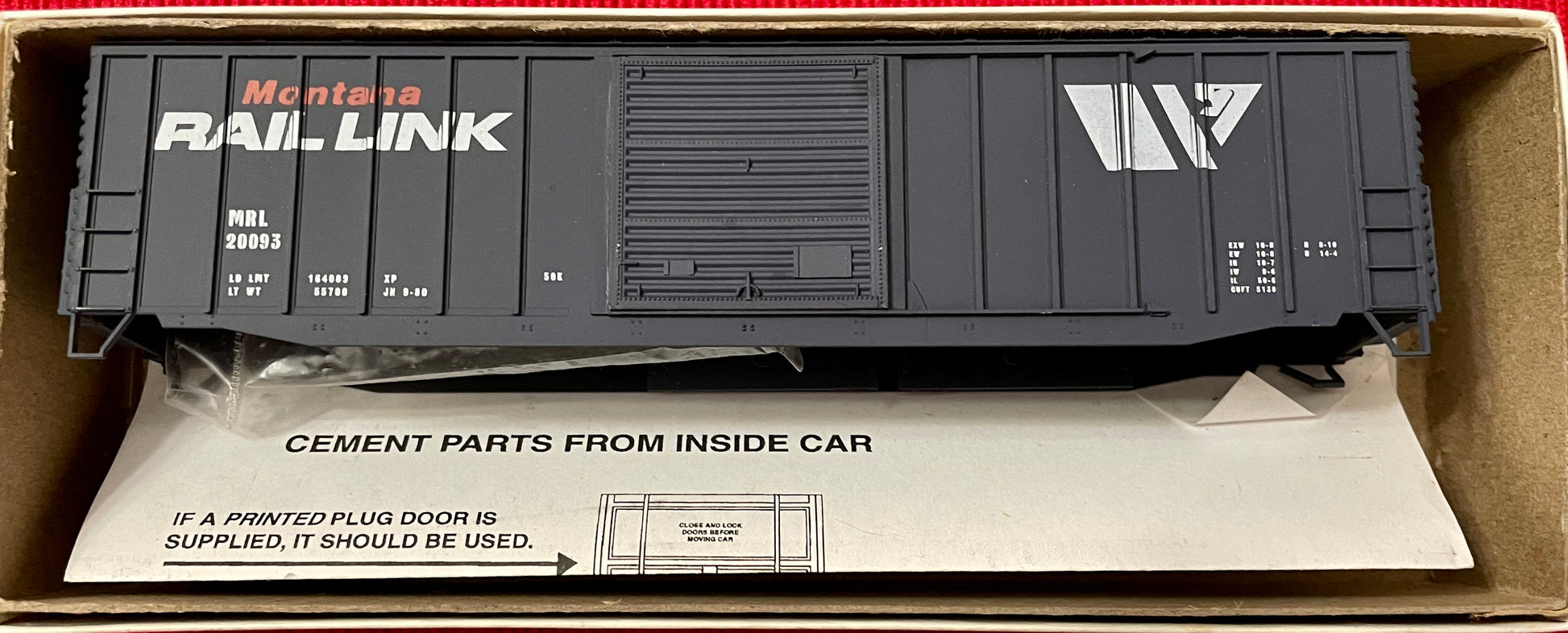 ACCURAIL EXTERIOR POST BOXCAR KIT- MRL – Makin' Tracks