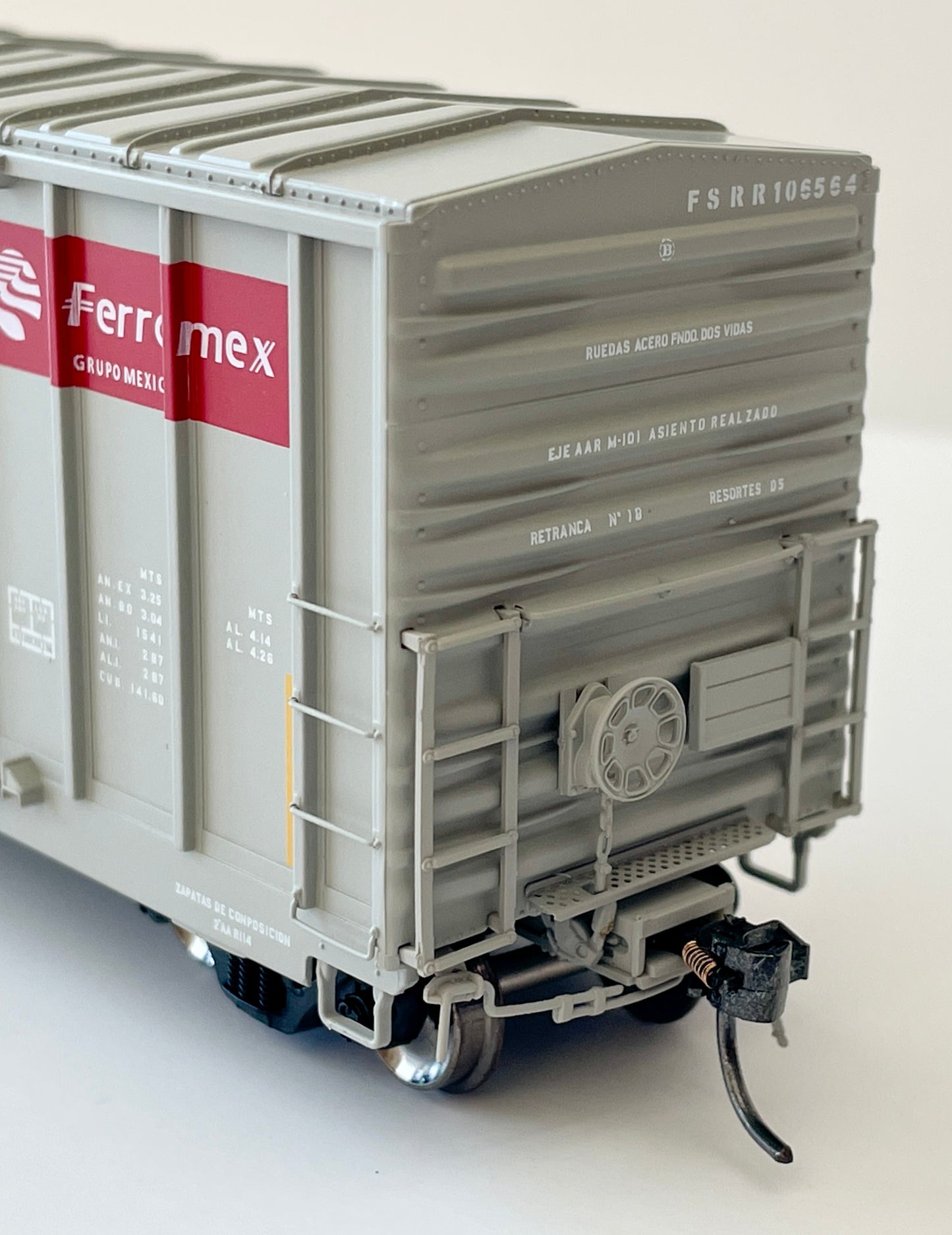 ATLAS  MASTER CNFC 5000 BOX CAR- FERROMEX #106239