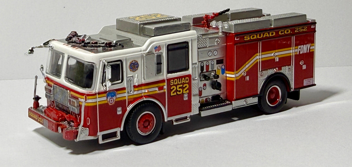 BREKINA PCX87 SEAGRAVE ATTACKER FDNY SQUAD 252 - BROOKLYN