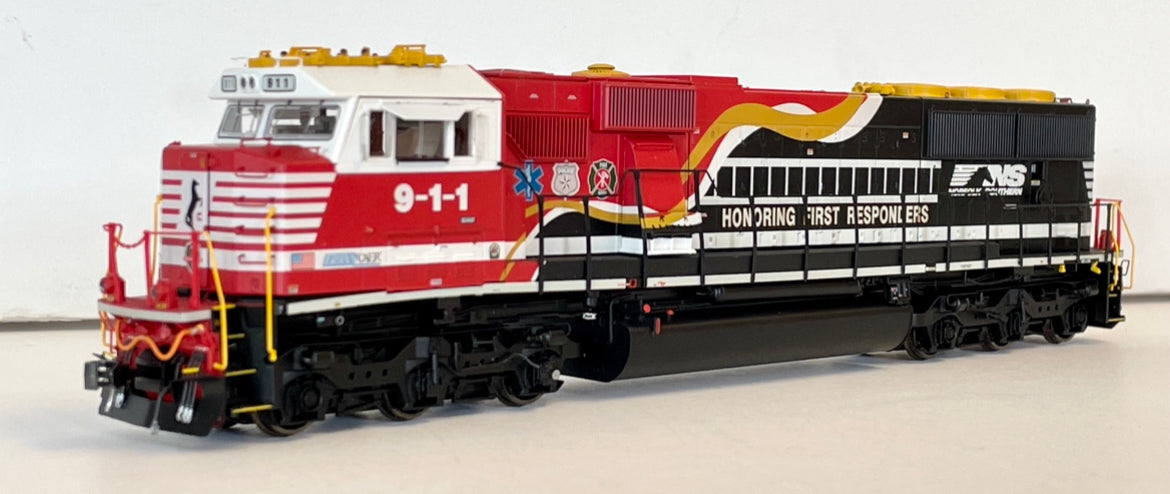 ATHEARN GENESIS SD60E 911 "HONORING FIRST RESPONDERS" DCC READY