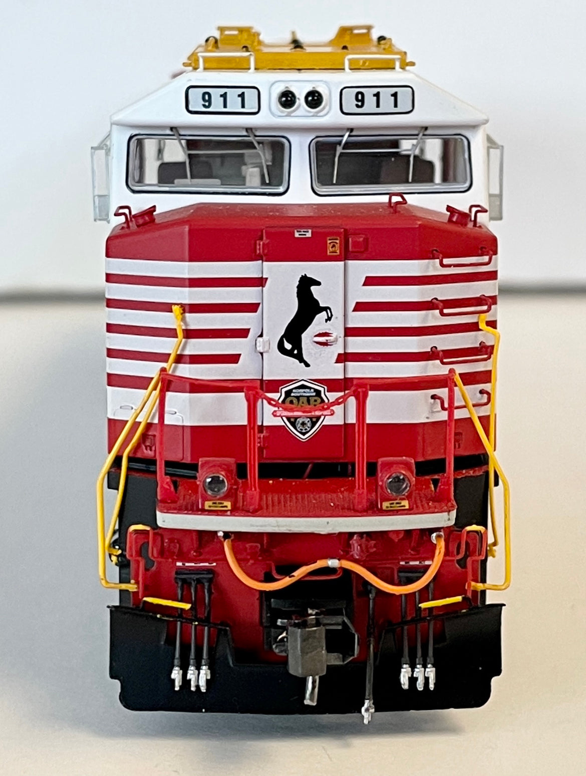 ATHEARN GENESIS SD60E 911 "HONORING FIRST RESPONDERS" DCC READY