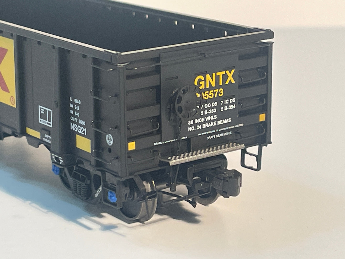 AURORA MINIATURES NATIONAL STEEL CAR 3650 cf 66’ ‘RAILGON’ GONDOLA