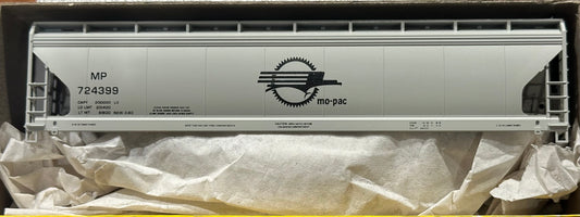 ACCURAIL ACF 3-BAY COVERED HOPPER - MO PAC