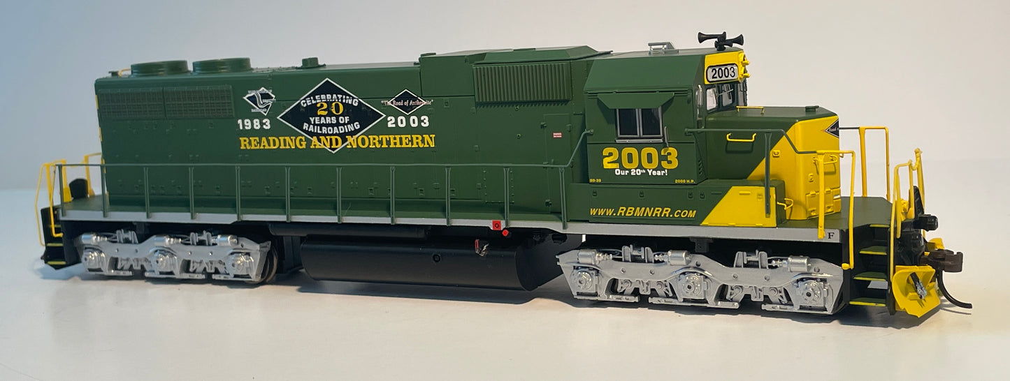 ATHEARN RTR SD38 - READING BLUE MOUNTAIN & NORTHERN  DCC READY