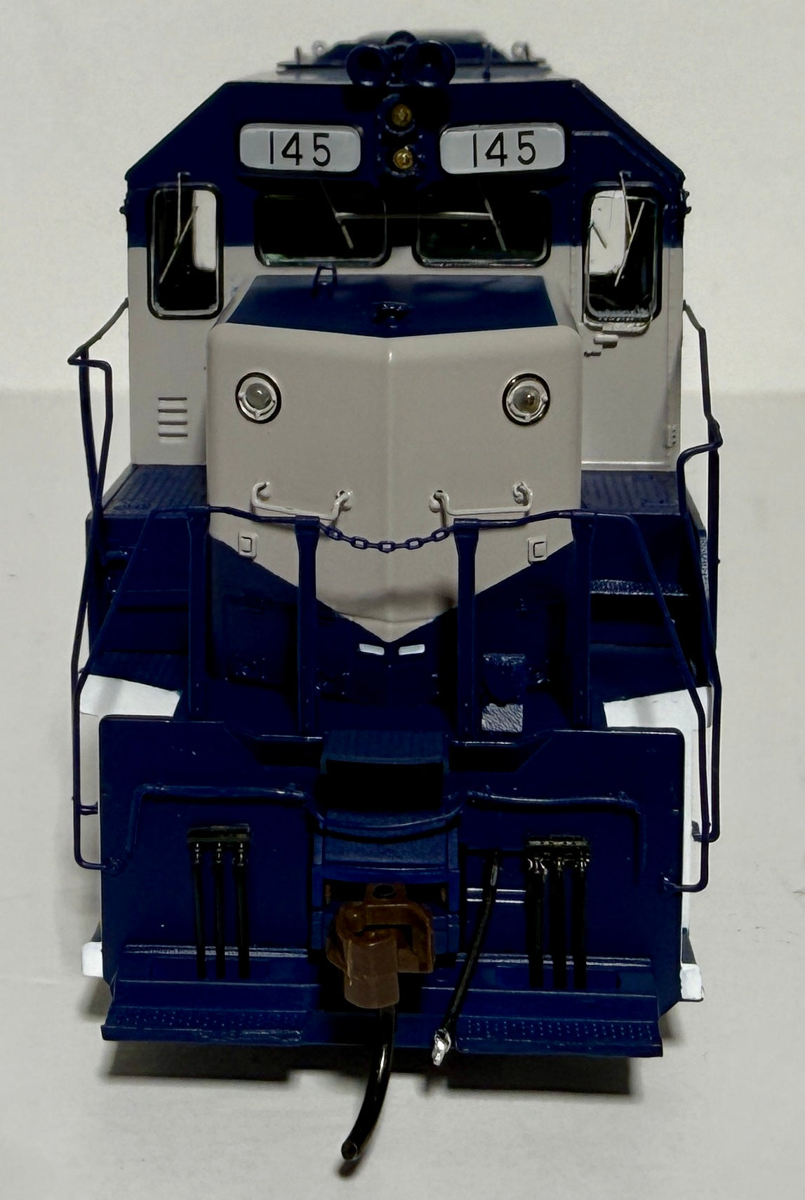ATHEARN GENESIS GP40-2 DCC/TSUNAMI 2 SOUND - RF&P
